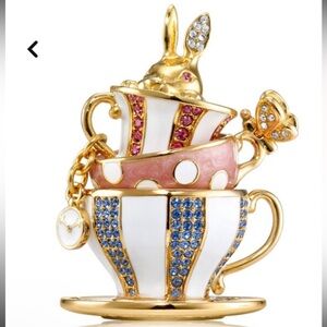 Estée Lauder BEAUTIFUL NWT Wonderland Tea Party Perfume Compact Solid Perfume 💕